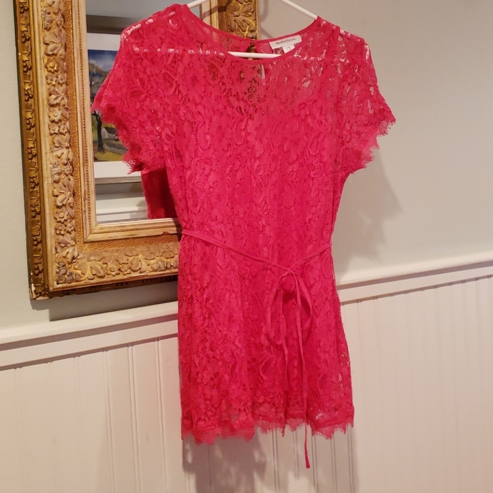 Motherhood Maternity medium top